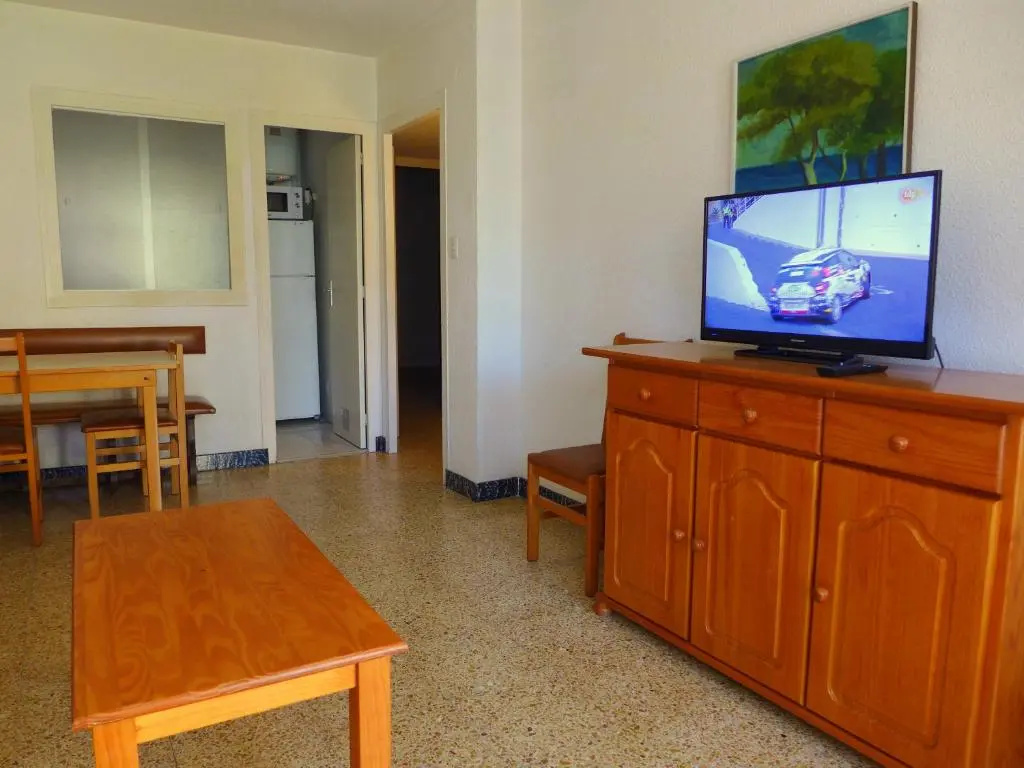 2 Bedrooms Apartment with balcony