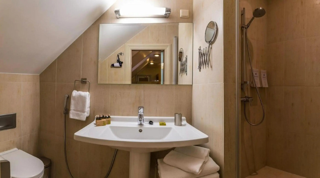 Cru hotell by null