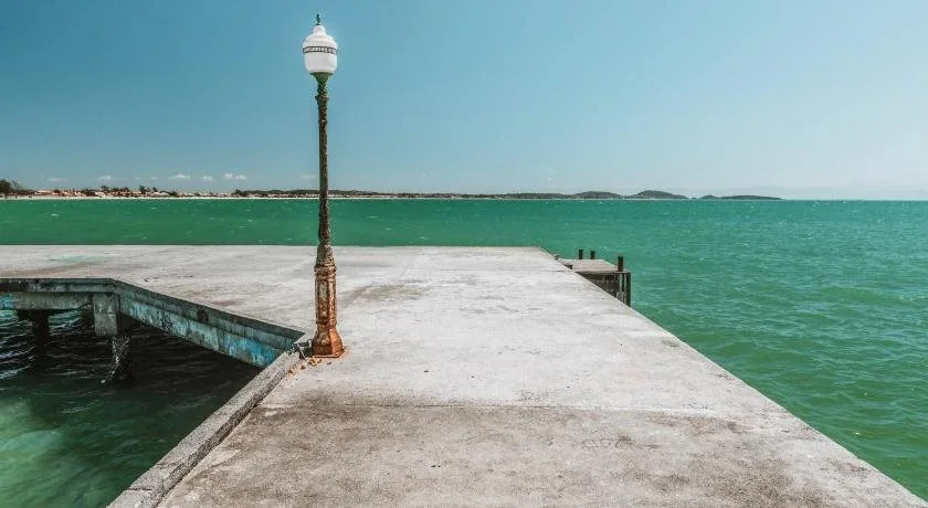 Beach & Waterfront