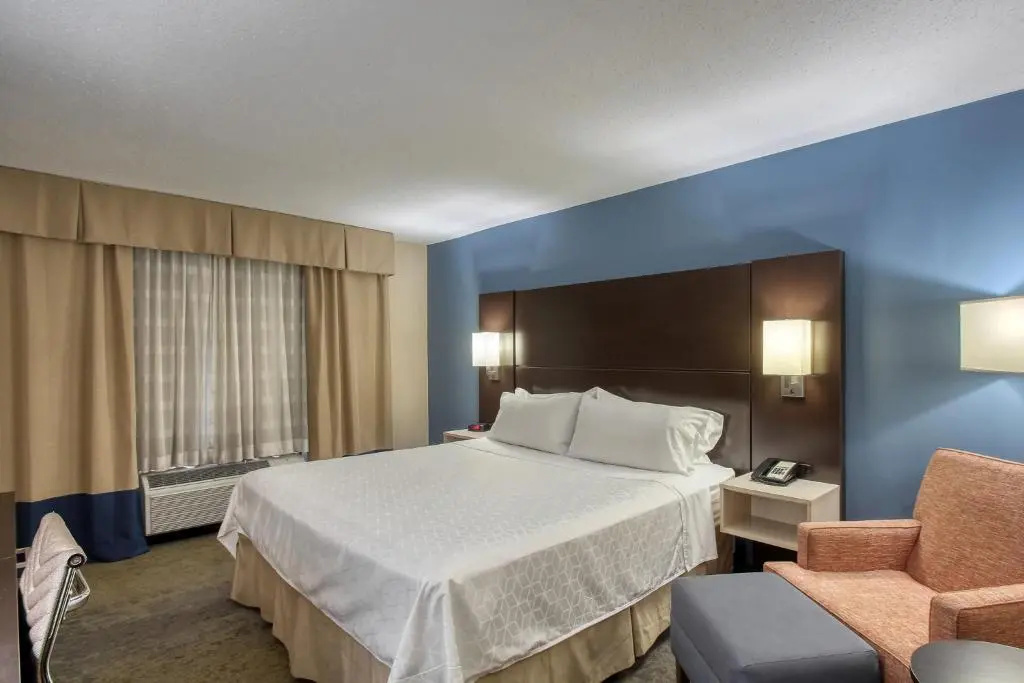 Holiday Inn Hotel & Suites Atlanta Airport-North by IHG - Chambres