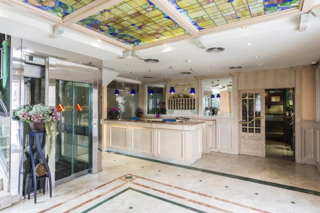 Hotel photo 2