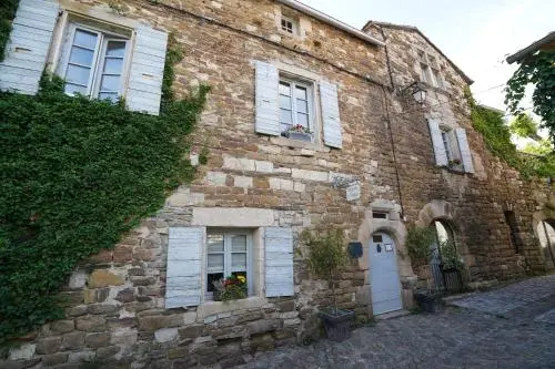 La Seigneurie de Naves
