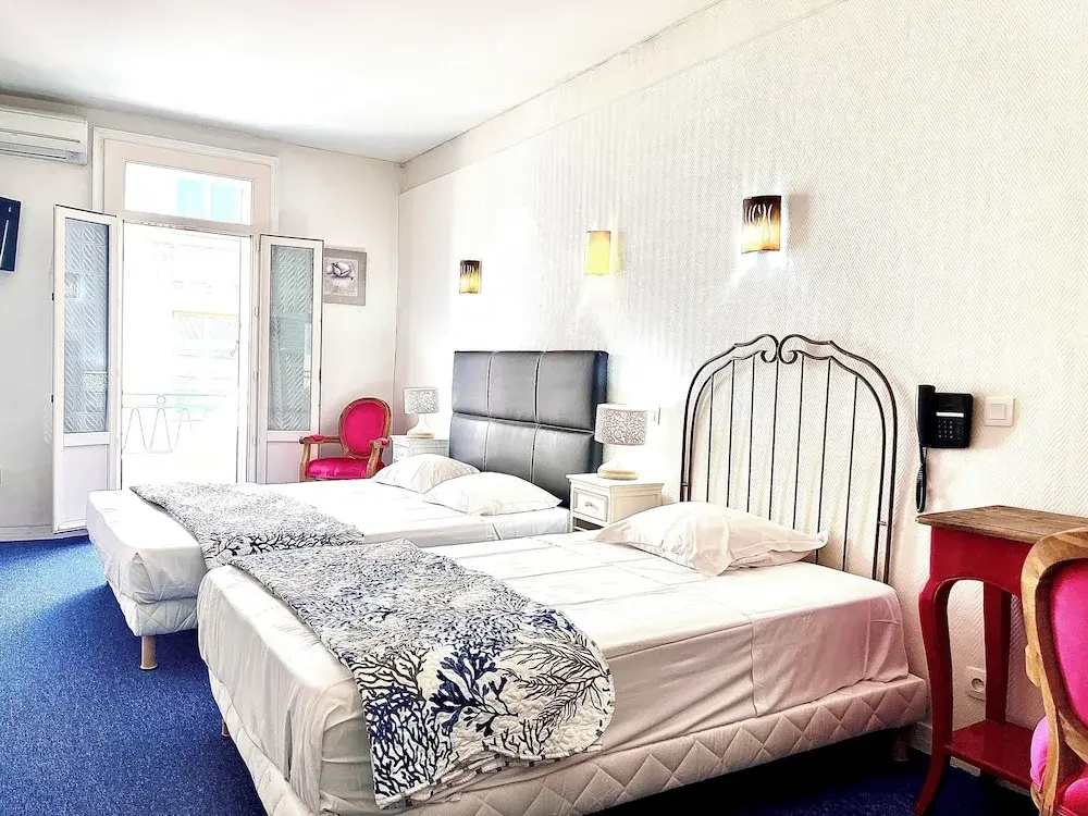 Standard Double room (twin beds)