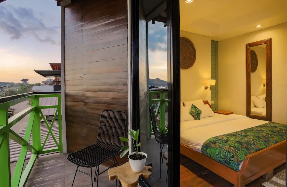 Deluxe room with sea view
