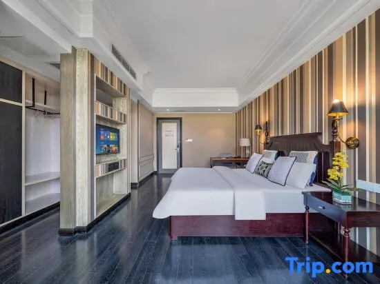 Standard Double room with view (full double bed)