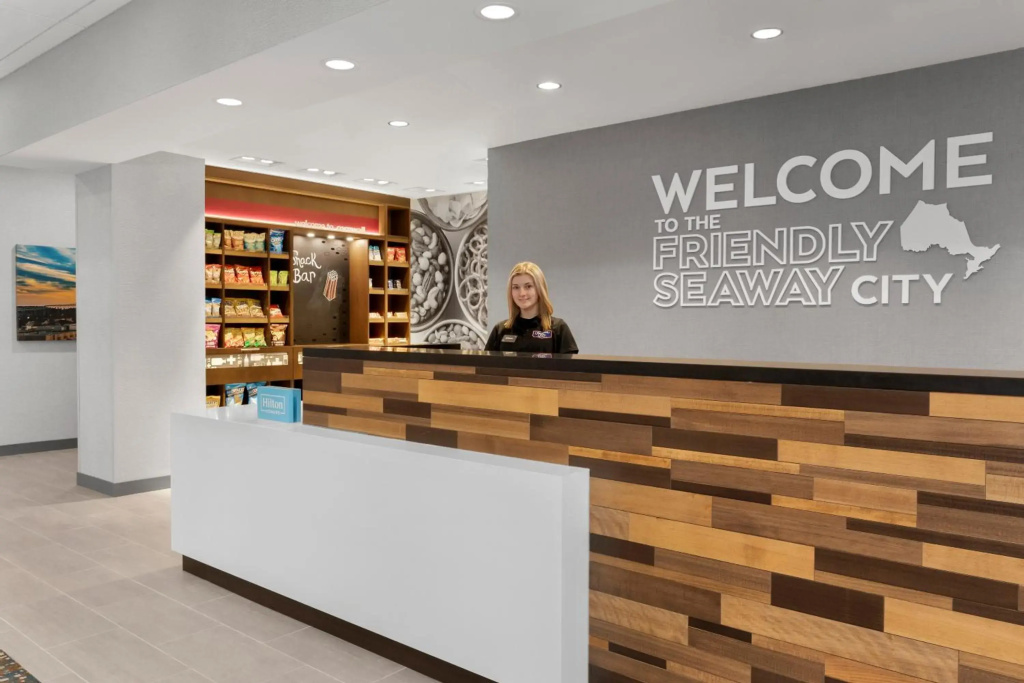 Hampton Inn By Hilton Cornwall - фото 24