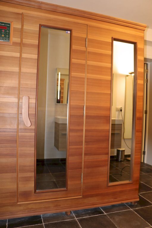 gallery_image_hidden_7