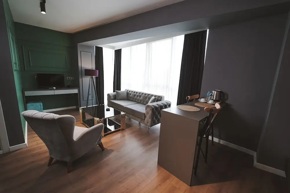 2 Bedrooms Family Suite with city view