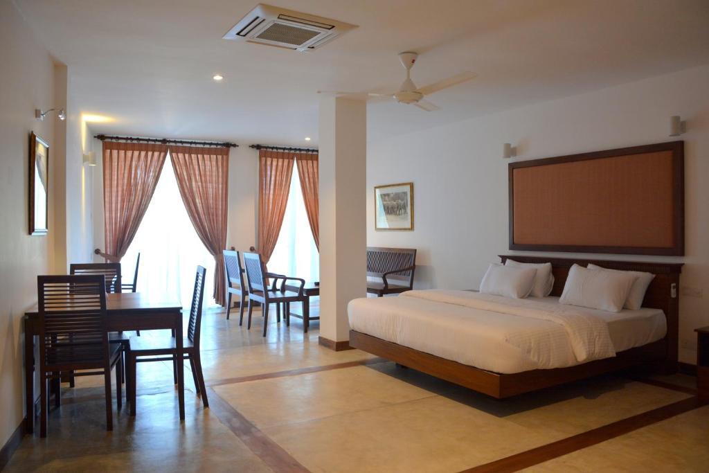 Refresh Hotel