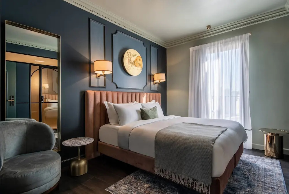 Classic room