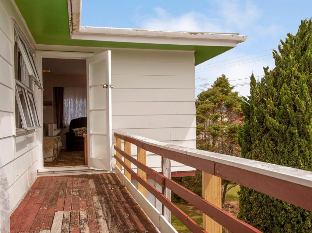 Holiday Haven - Whitianga Bach