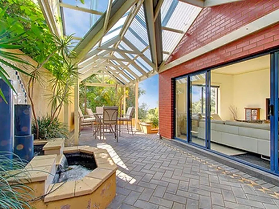 Michelles Garden Apartments Adelaide