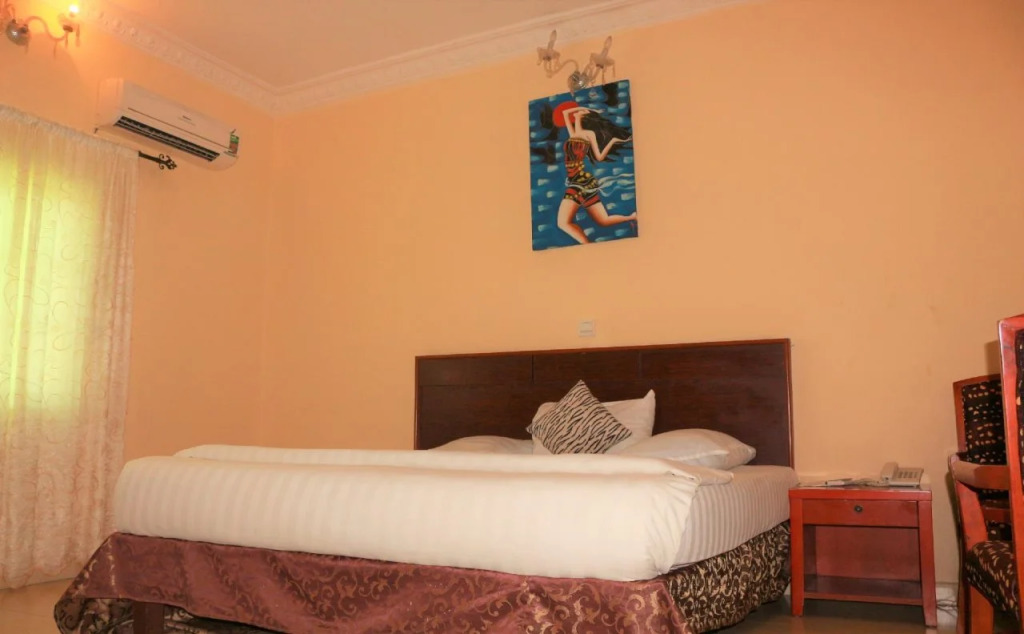 Carlcon Hotel — фото 6