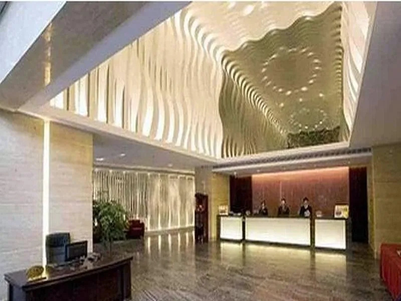 Lobby & Reception