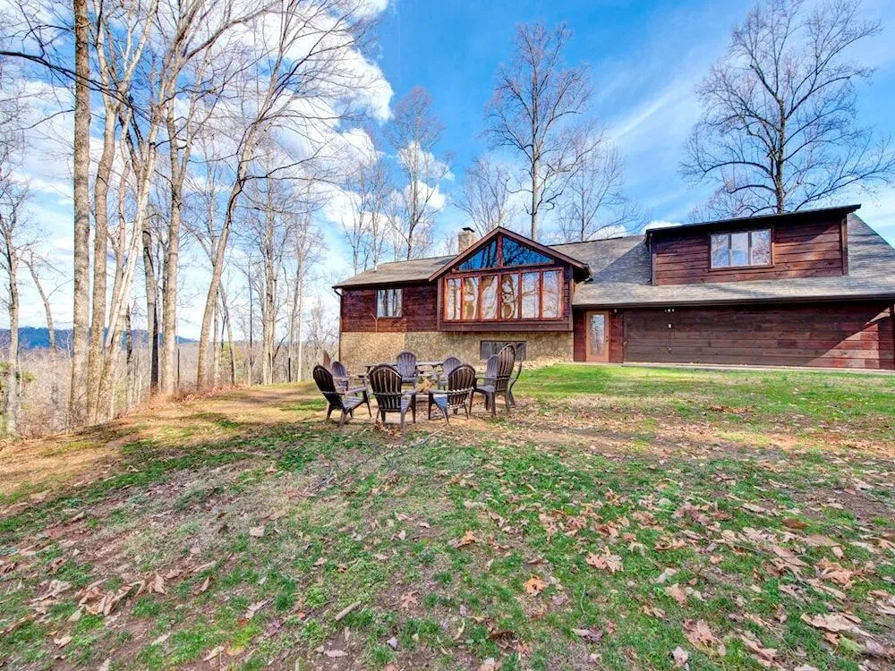 Parkside Lodge by Jackson Mountain Rentals