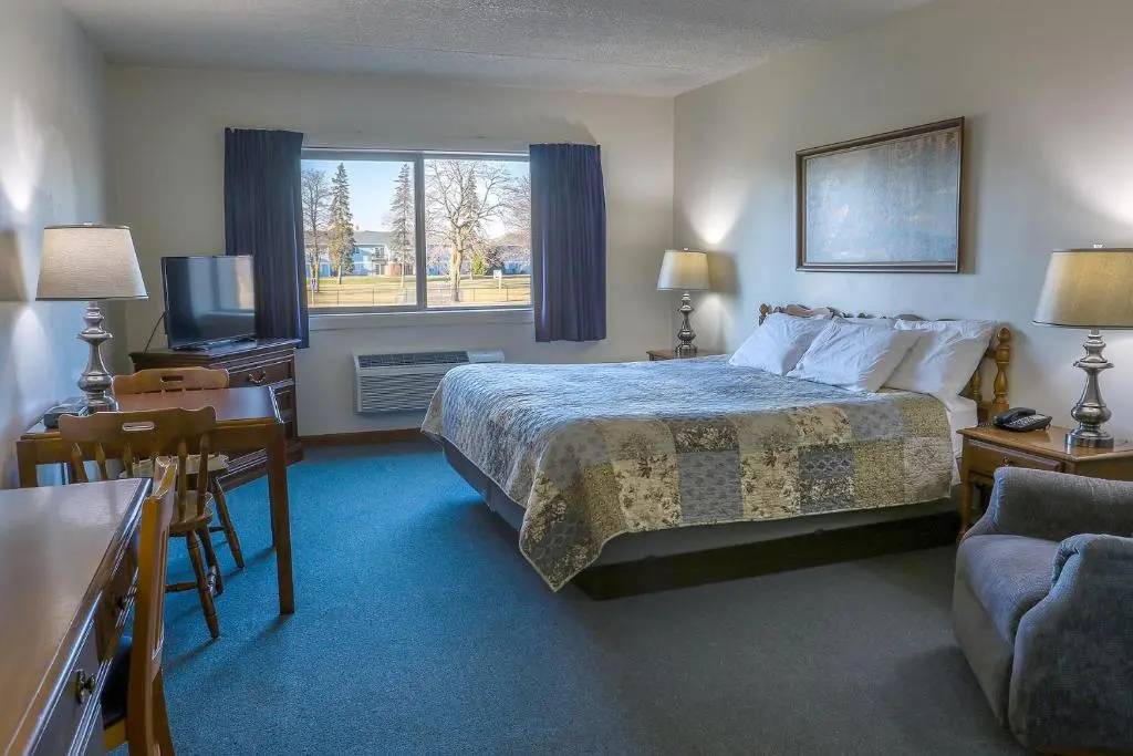 Standard room with park view