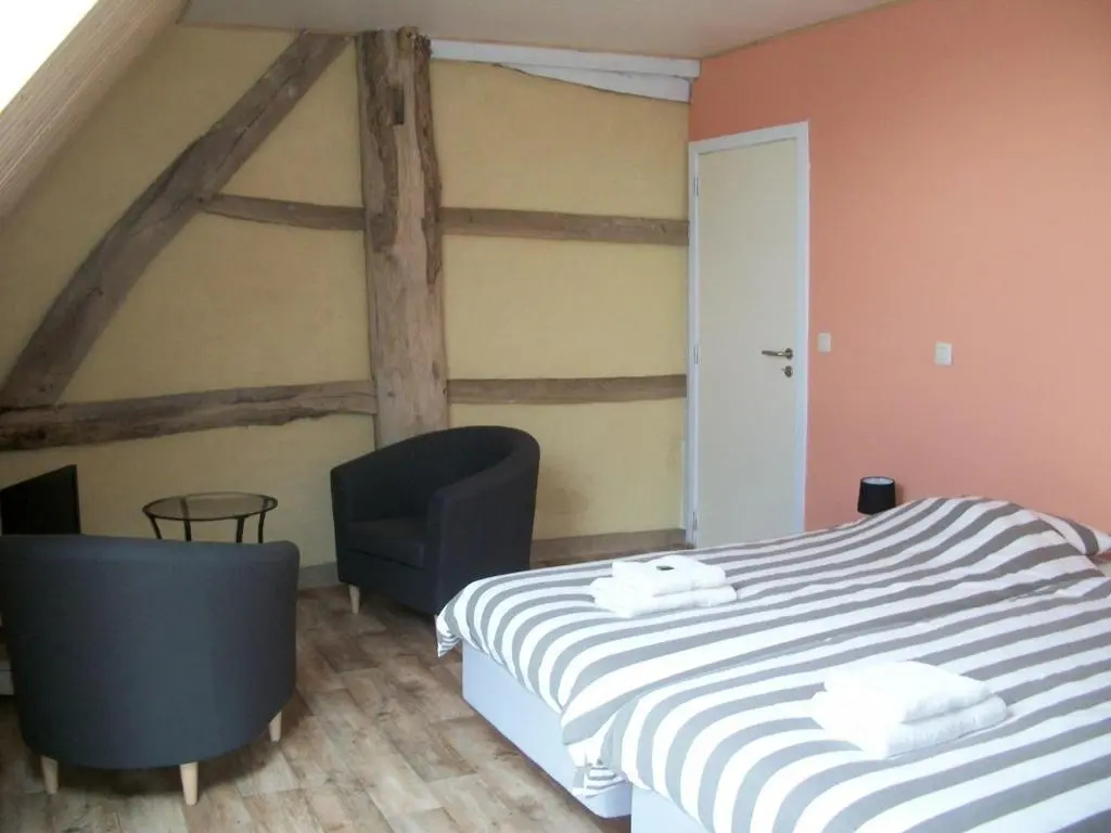 Standard Double room (twin beds)