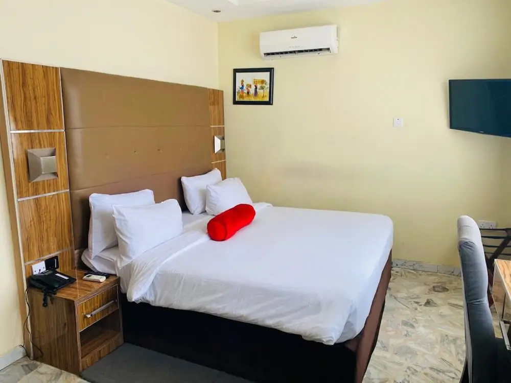 Standard Double room (full double bed)