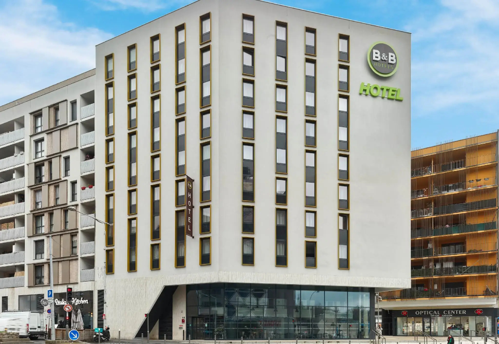 B&B HOTEL Paris Porte de Bagnolet