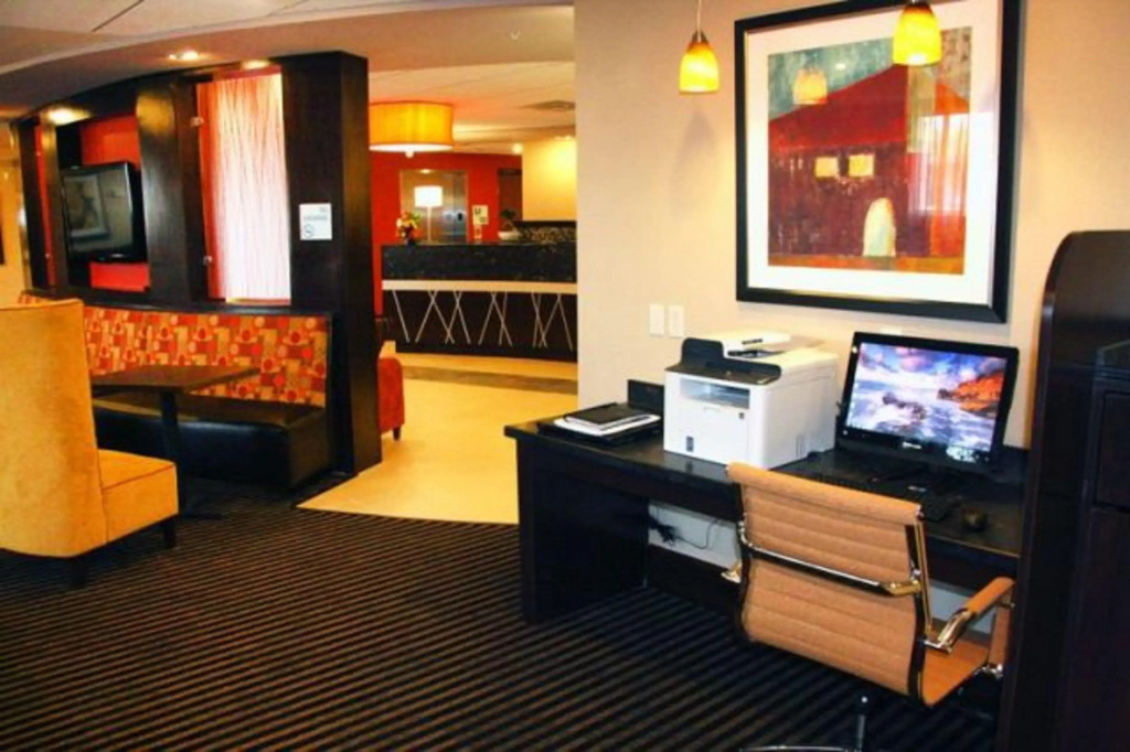 Lobby & Reception
