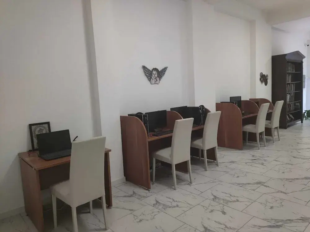 Hotel photo 12