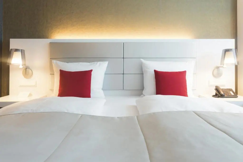 Deluxe Double room (full double bed)