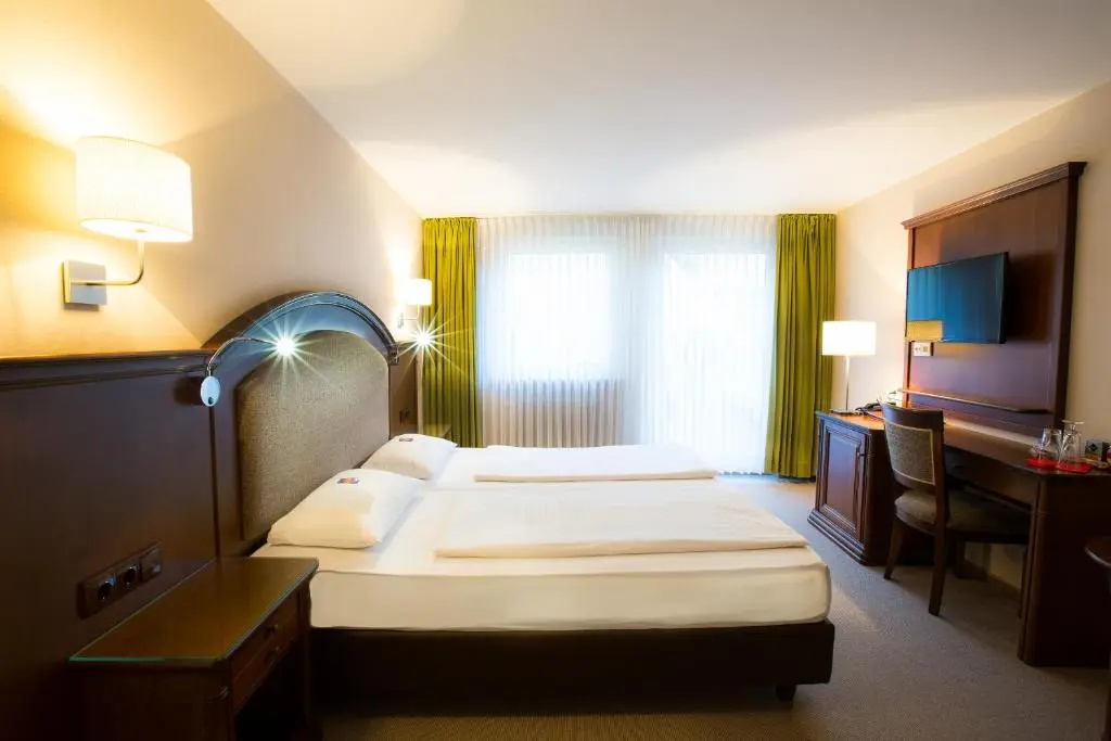 Standard Double room (full double bed)