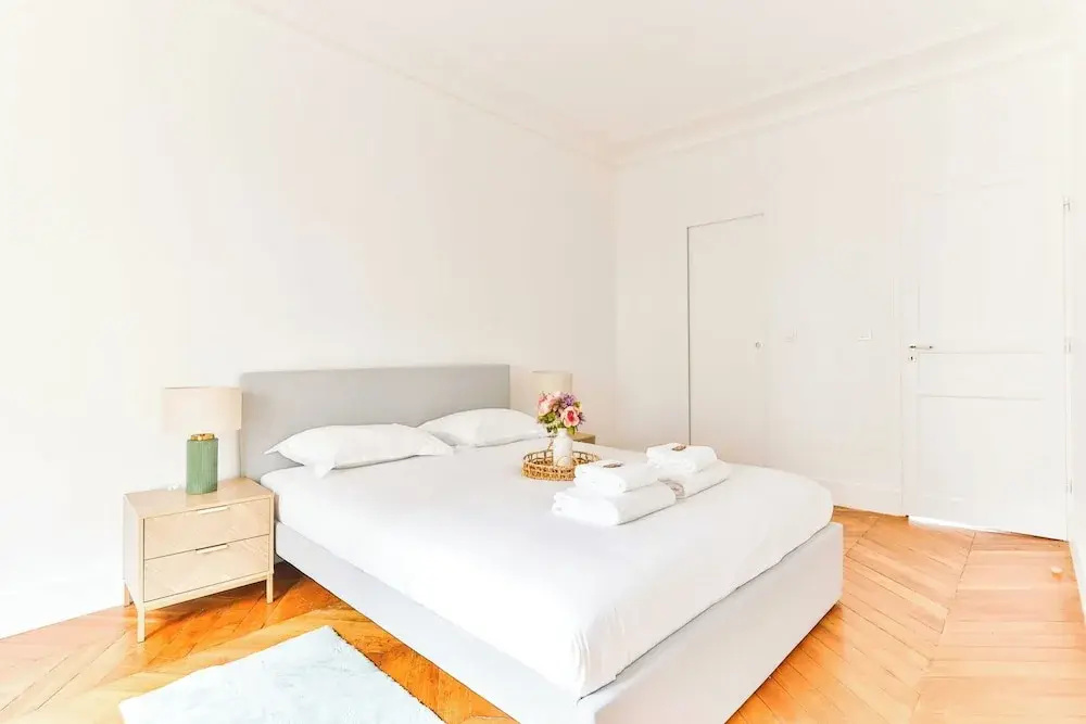 2bdr / 4P Apartment Montmartre/moulin Rouge