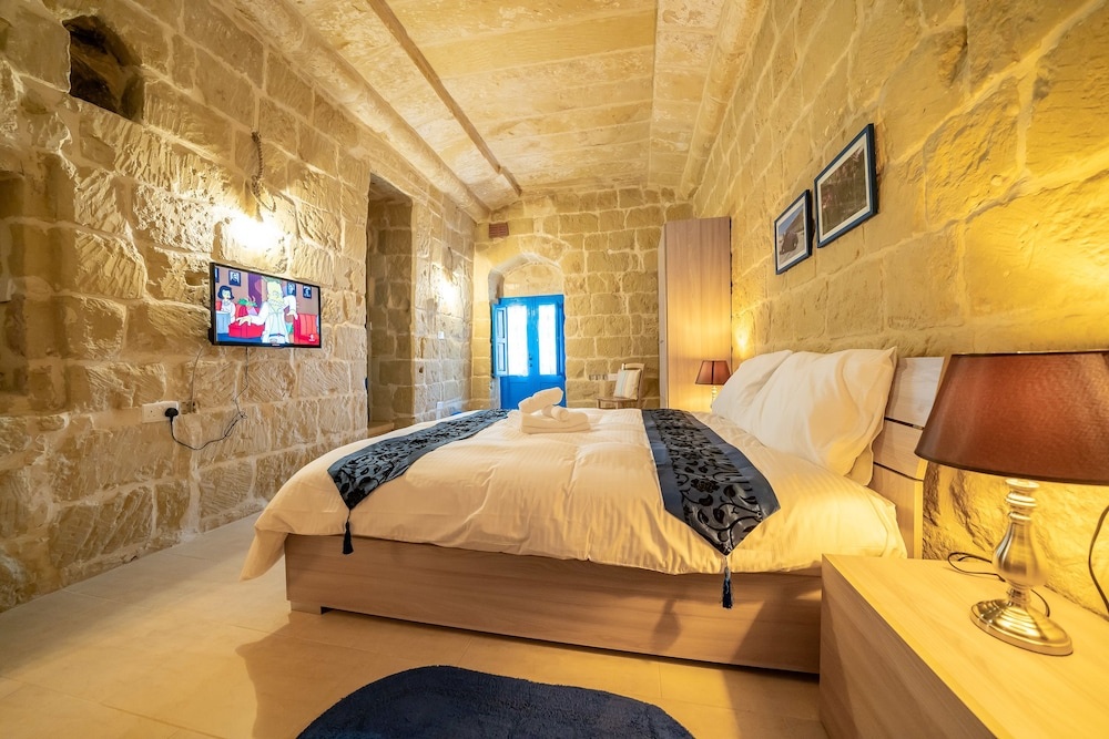 Ta' Pinu B&B — 3