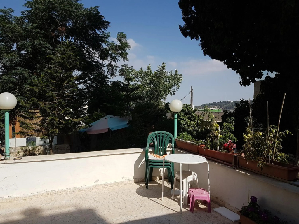Sunny Apartment