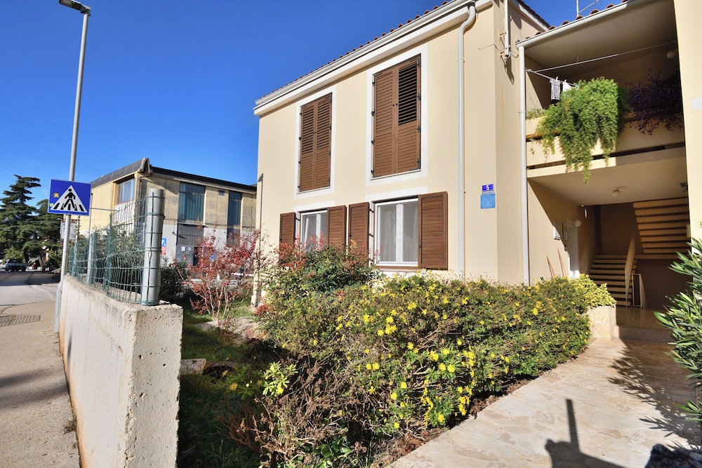 Apartment Nadica