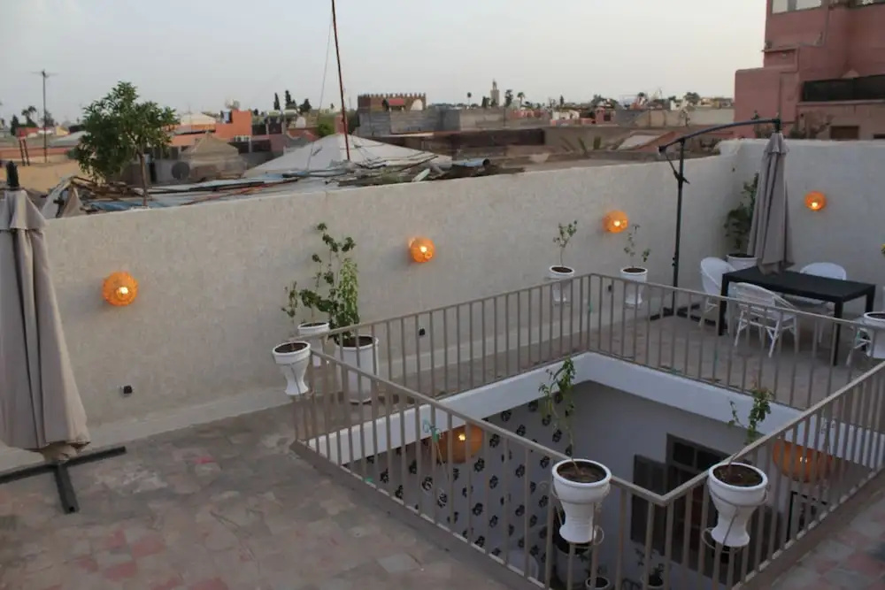 Corner Hostel Marrakech - Adults Only