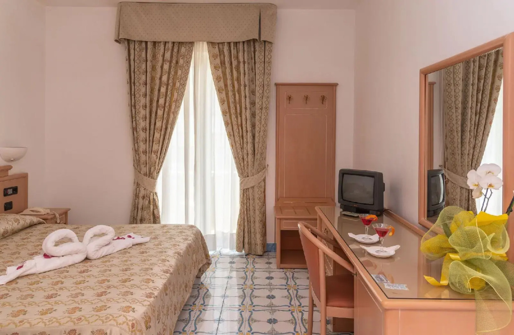 Hotel photo 9