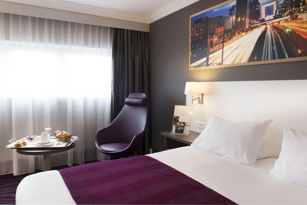 Best Western Plus Paris Orly Airport 25