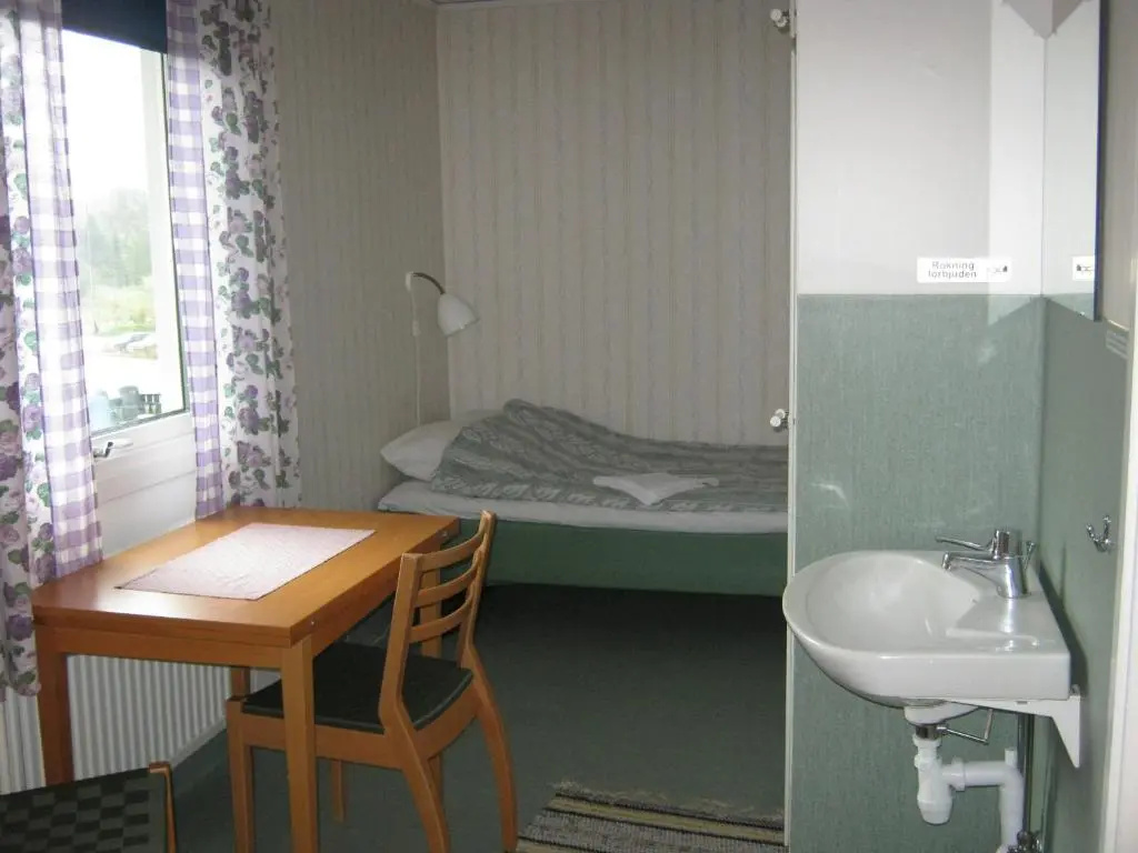 Economy room