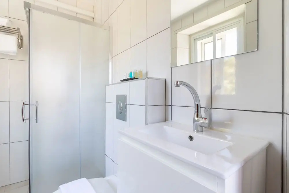 Luxury Double room with city view (full double bed)