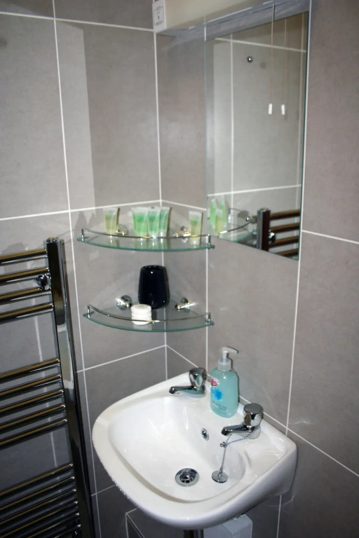 Hogg & Mitchells Apartments — фото 6