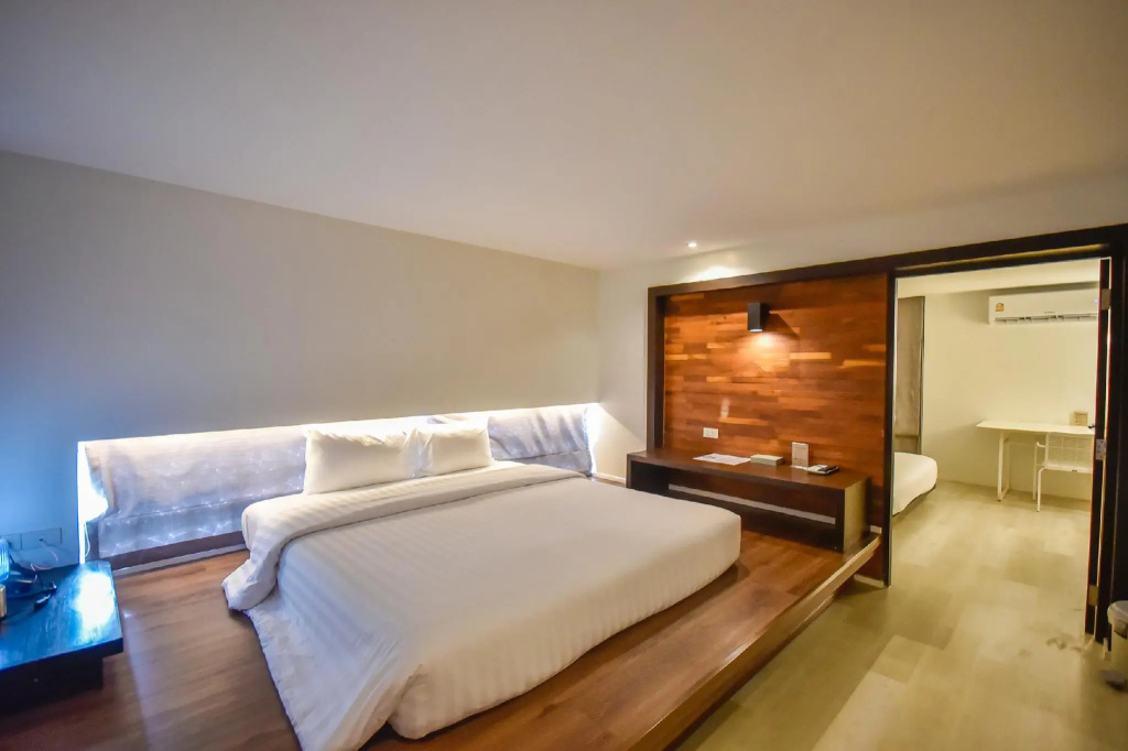S2 Hotel — 2