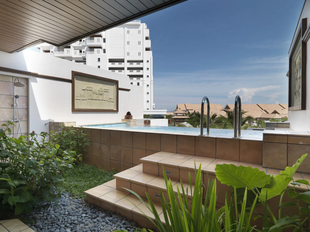 Balcony & Terrace