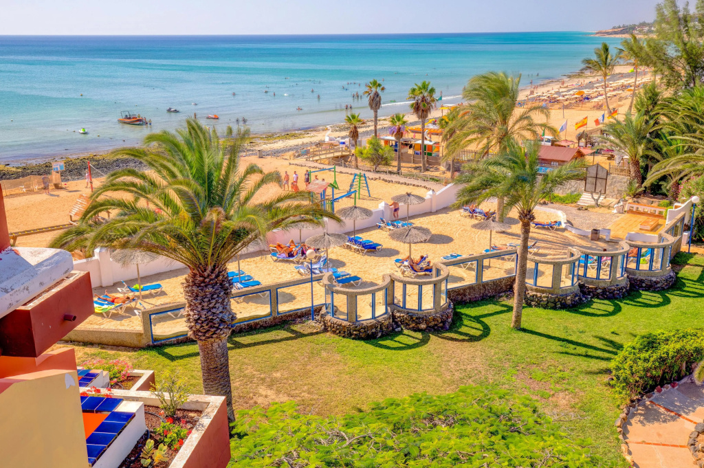 Beach & Waterfront