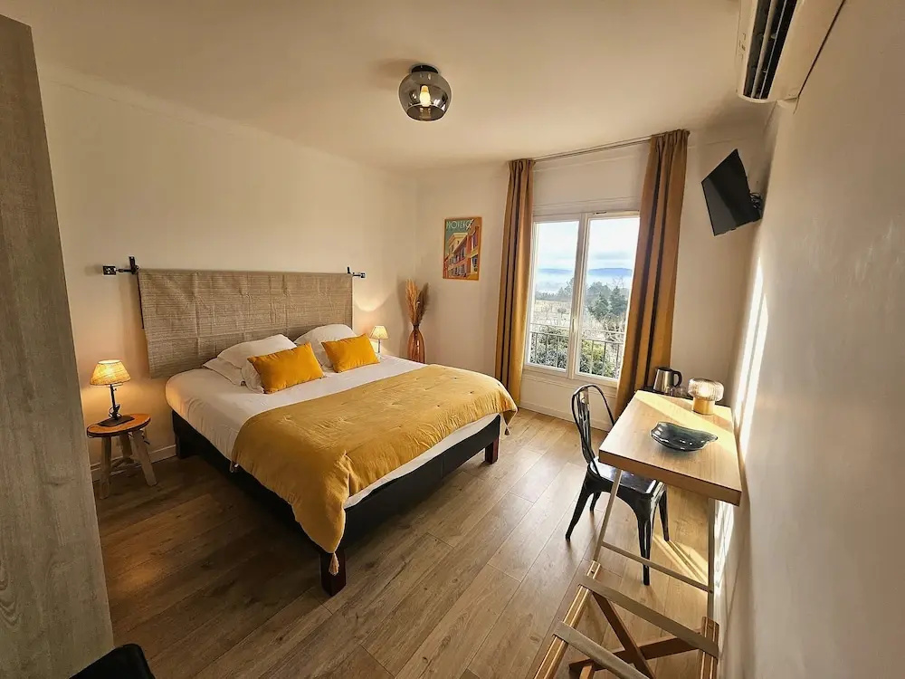 Standard room with panoramic view
