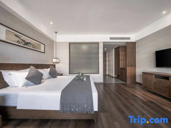Standard Double room with balcony (full double bed)