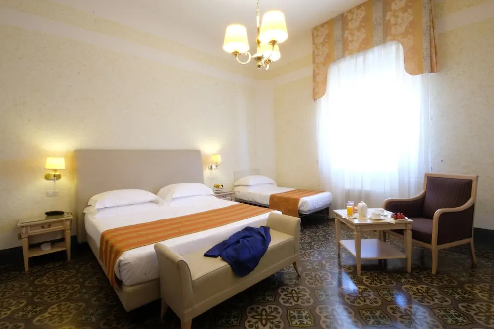 Grand Hotel Royal - Chambres