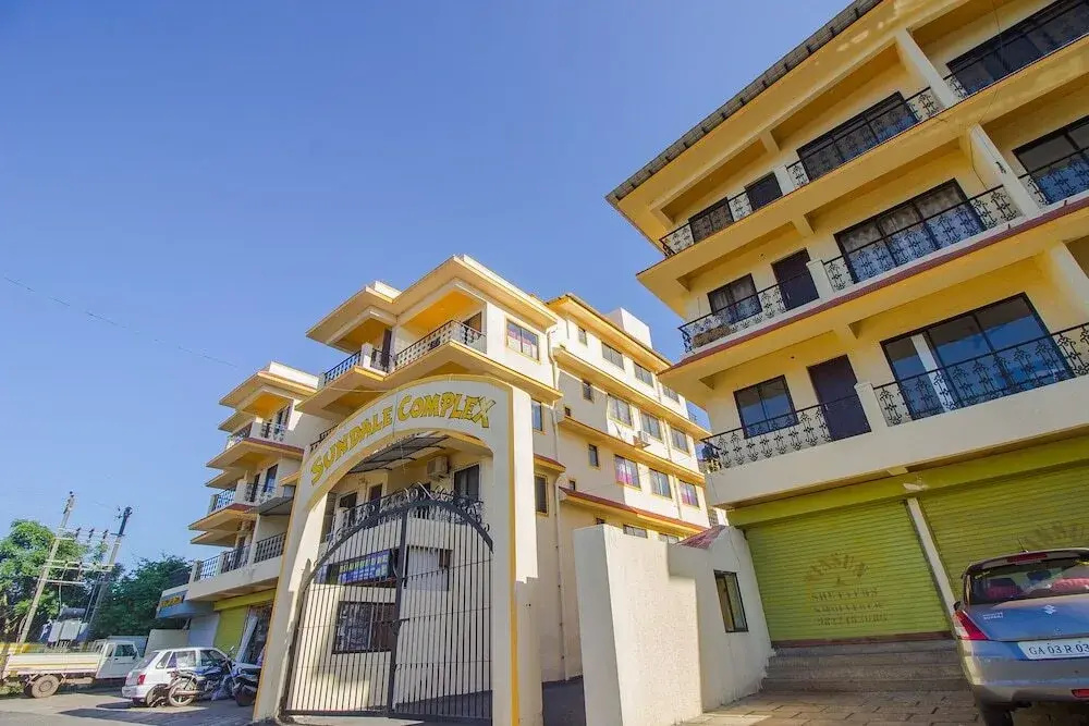 Home Spacious 3BHK By OYO Rooms