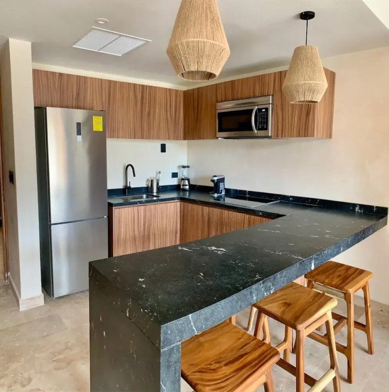2 Bedrooms Suite with balcony and with pool view