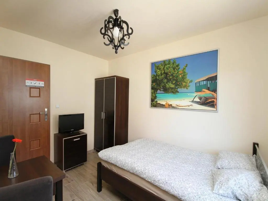 Economy room