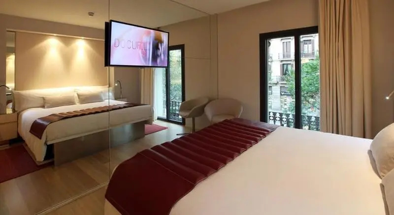 Superior Double room with balcony (full double bed)