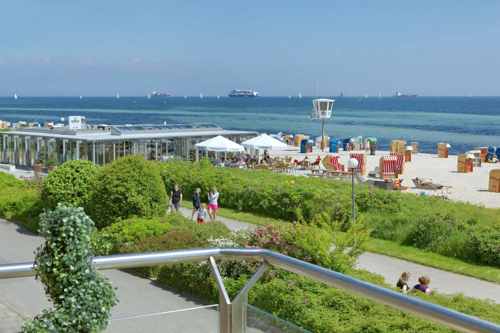 Beach & Waterfront