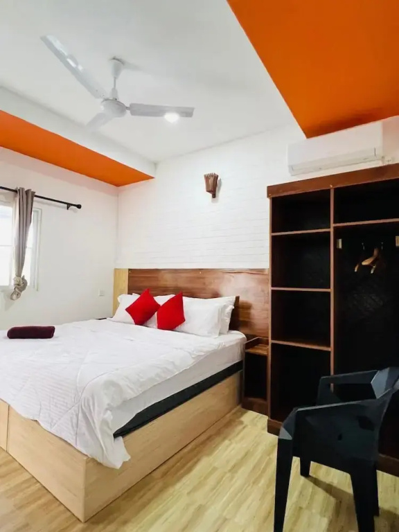 Standard Double room (full double bed)