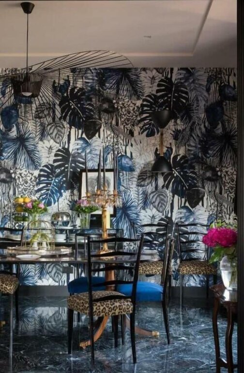 Velona's Jungle Luxury Suites picture